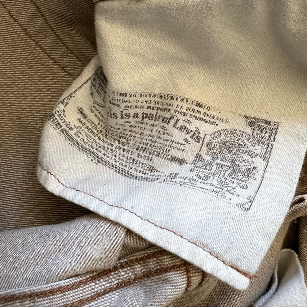 (´༎ຶ༎ຶ)(´༎ຶ༎ຶ)
Levis 501 Light Brown Latte Brown Jeans - Picture 8 of 10